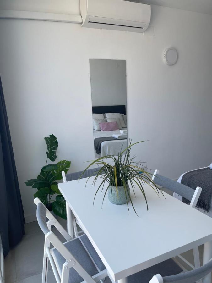 Ferienwohnung Apartamento Con Vistas Al Mar A Metros De La Playa Carihuela Soleil Torremolinos Exterior foto
