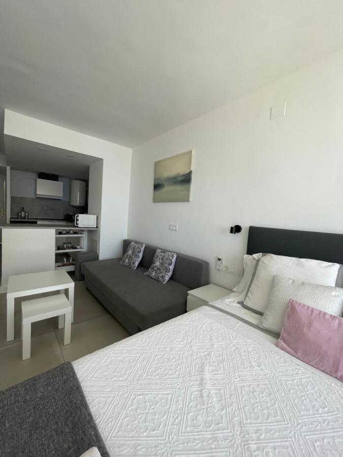 Ferienwohnung Apartamento Con Vistas Al Mar A Metros De La Playa Carihuela Soleil Torremolinos Exterior foto